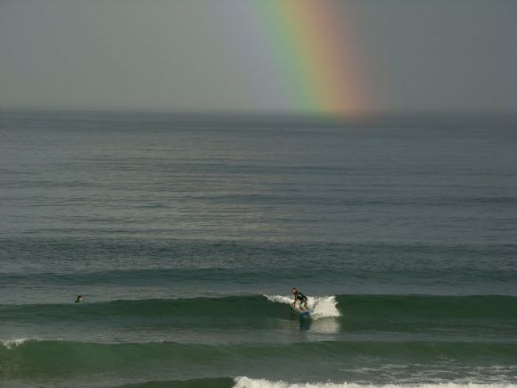 ecole de surf a lacanau : un beau jour pour apprendre a surfer !